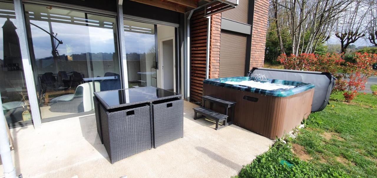 Villa Spacieuse Avec Jacuzzi Privatif ซาร์ลา-ลา-กาเนดา ภายนอก รูปภาพ